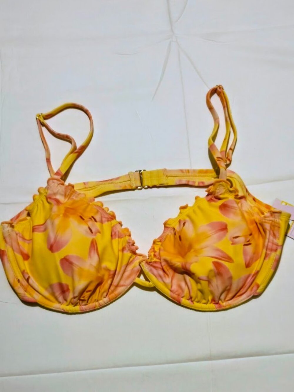 Wild Fable Women's Bikini Top in an Orange/Pink/Yellow Floral -Size XLarge
